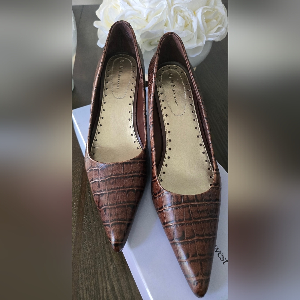 Nine & Co by Nine West Brown Crocodile Pattern Women's Pumps